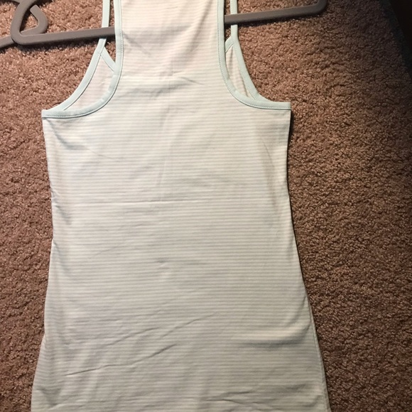 Old Navy Tank top - Picture 7 of 8